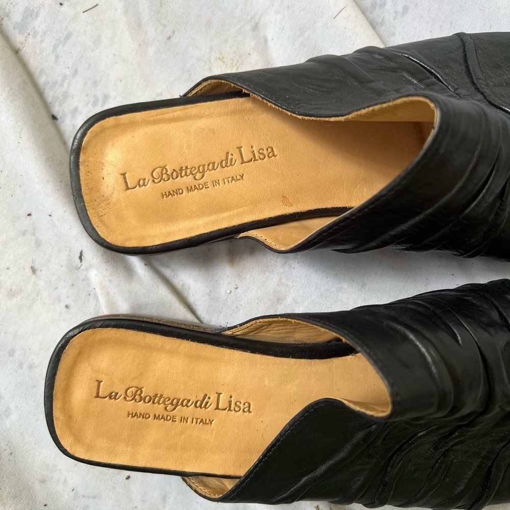 Black Sandals for Effortless Style - Picture 3 of 11